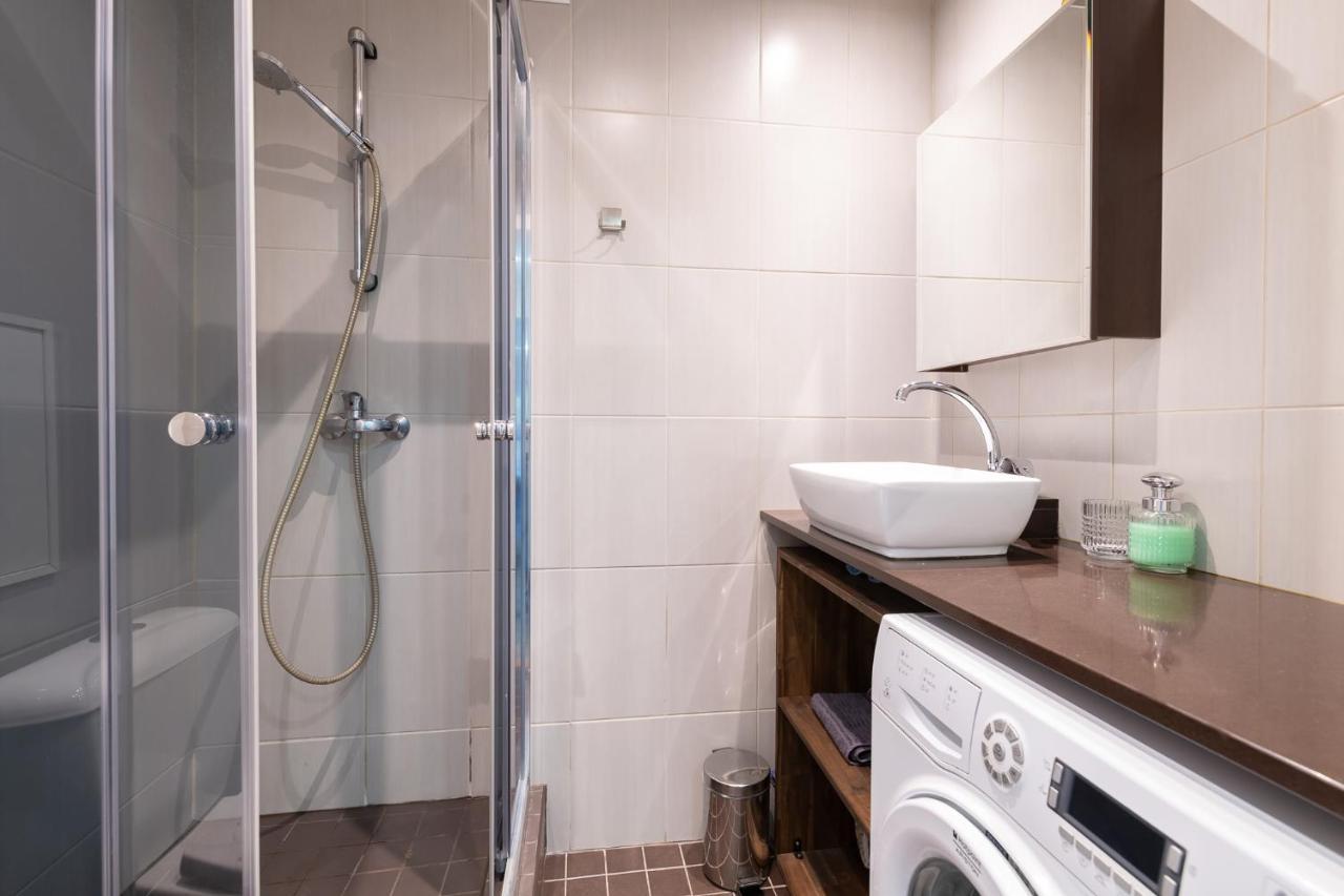 Cozy Stylish Studio Apartment With Free Parking By Centralapartments تالين المظهر الخارجي الصورة